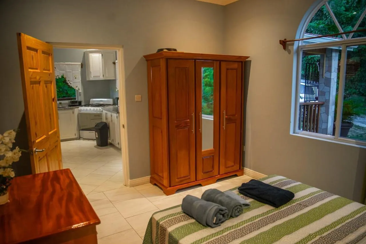 Majestic Ridge Villas Soufriere